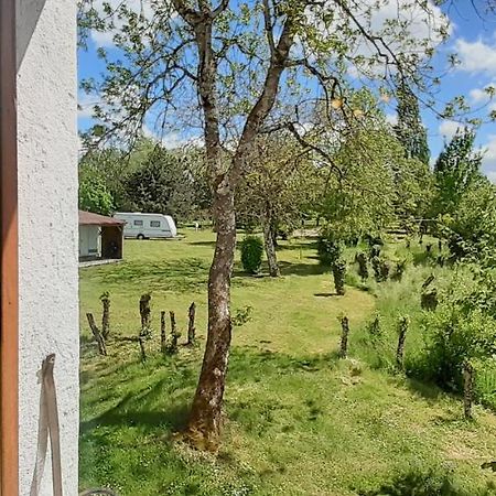 L' Appartement Du Camping Hautoreille Bannes  Eksteriør billede